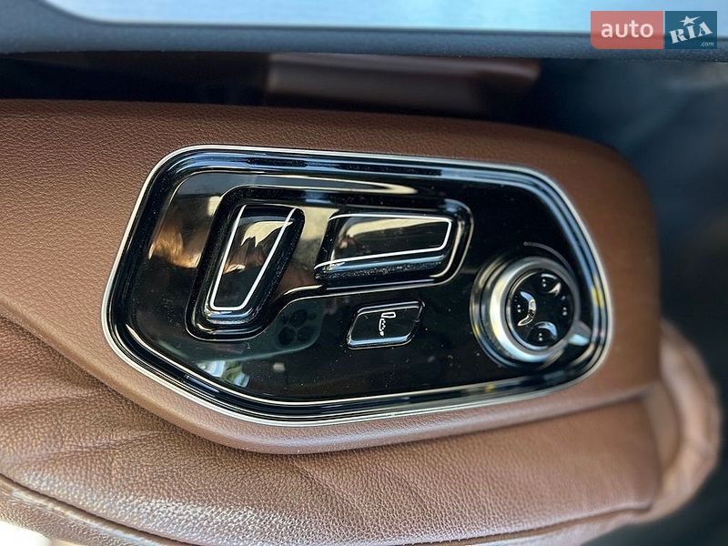 Седан Audi A8 2014 в Коломые