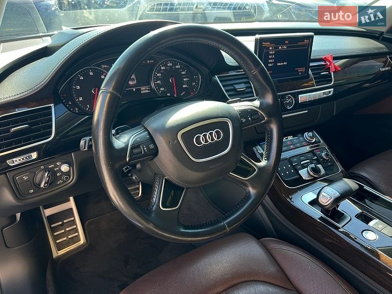 Седан Audi A8 2014 в Коломые