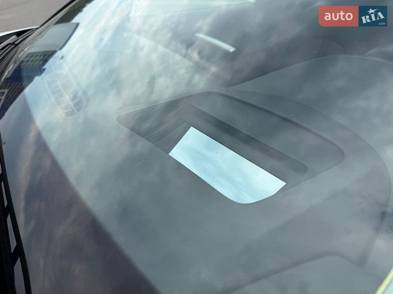 Седан Audi A8 2017 в Киеве