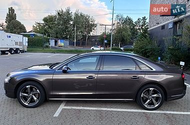 Седан Audi A8 2014 в Киеве