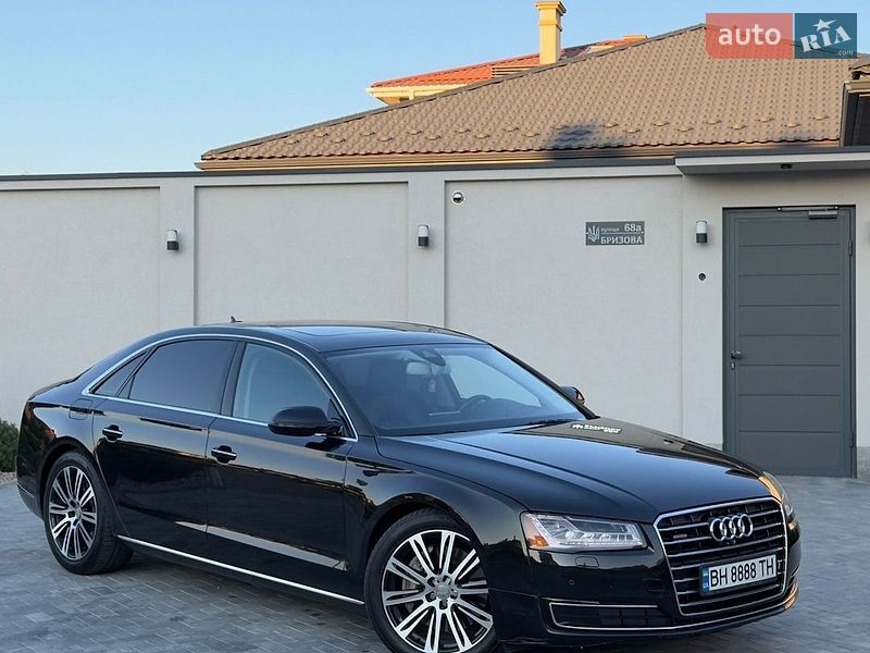 Седан Audi A8 2014 в Одесі