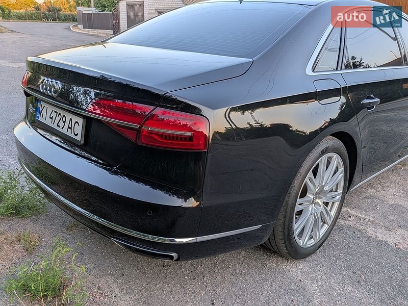 Седан Audi A8 2014 в Борисполі