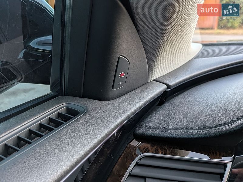 Седан Audi A8 2014 в Борисполі