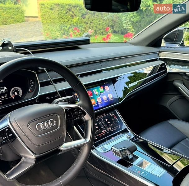 Седан Audi A8 2021 в Києві