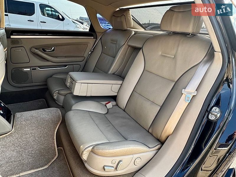 Седан Audi A8 2007 в Києві