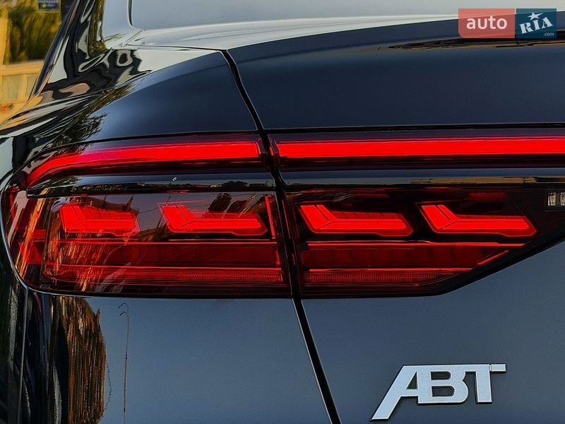 Седан Audi A8 2019 в Киеве
