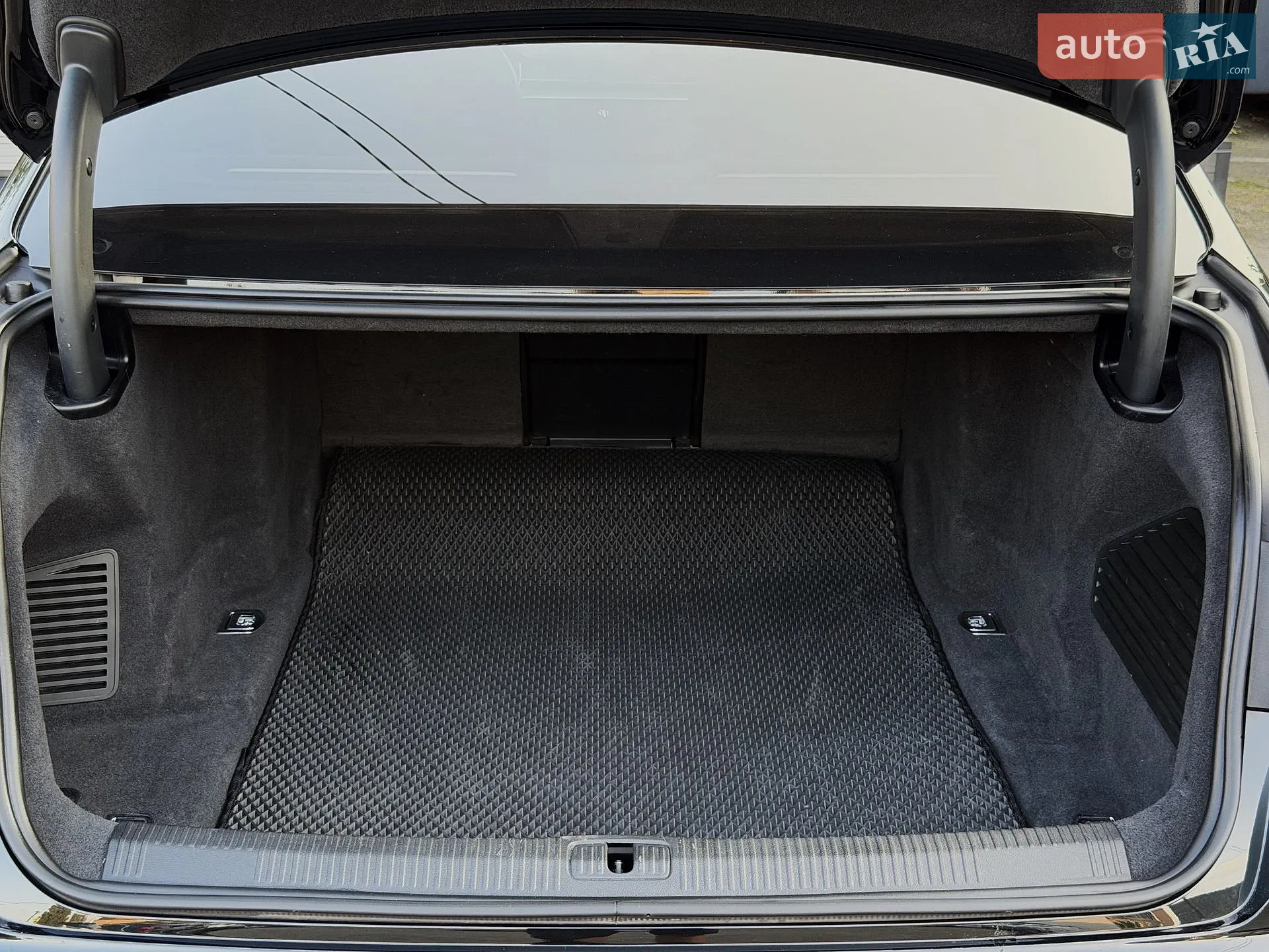 2019 Audi A8 - мініатюра 31