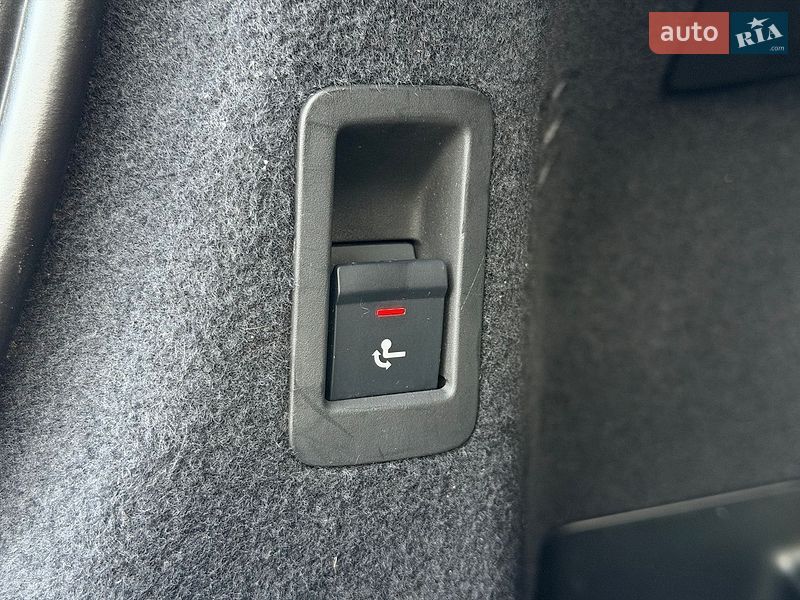 Седан Audi A8 2019 в Киеве