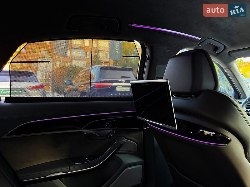 Седан Audi A8 2019 в Киеве