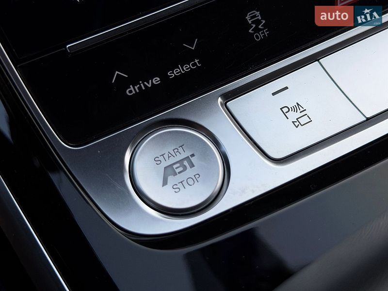 Седан Audi A8 2019 в Киеве