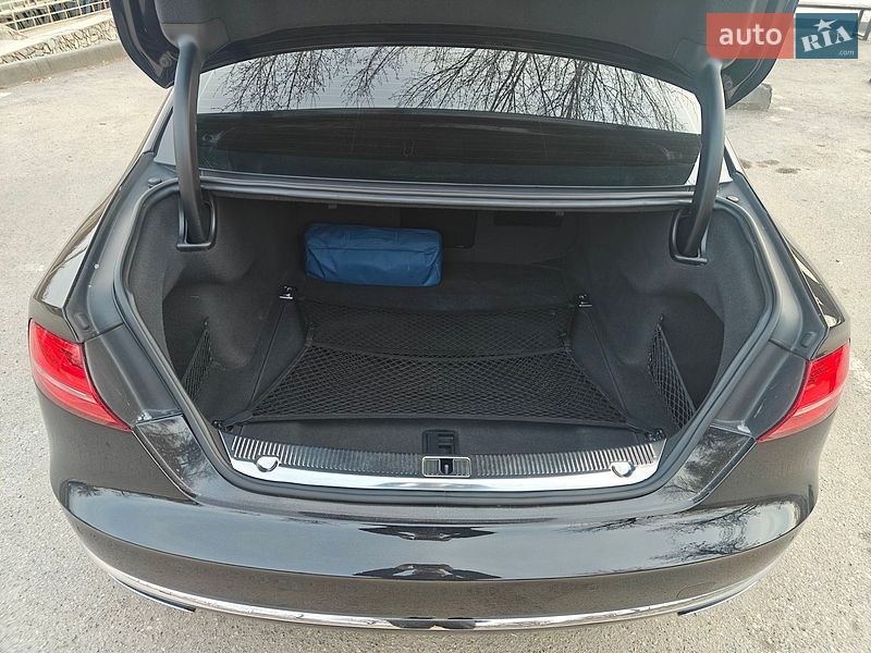 Седан Audi A8 2015 в Кропивницком фото 19 Седан Audi A8 2015 в Кропивницком