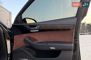 Седан Audi A8 2015 в Киеве