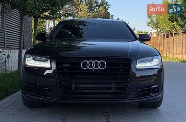 Седан Audi A8 2014 в Виннице