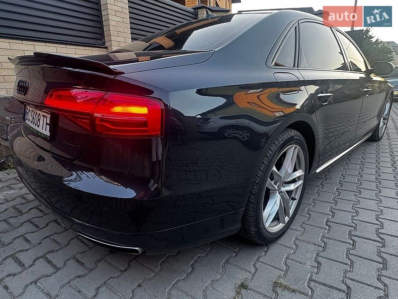 Седан Audi A8 2017 в Хмельницком