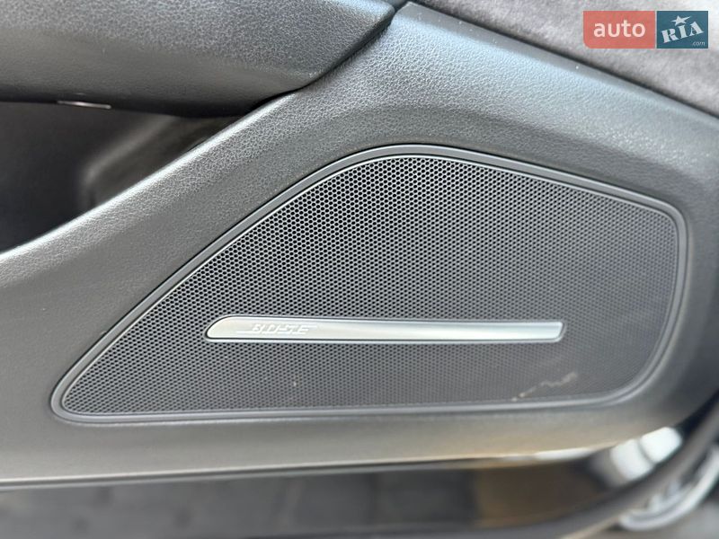 Седан Audi A8 2012 в Тернополі