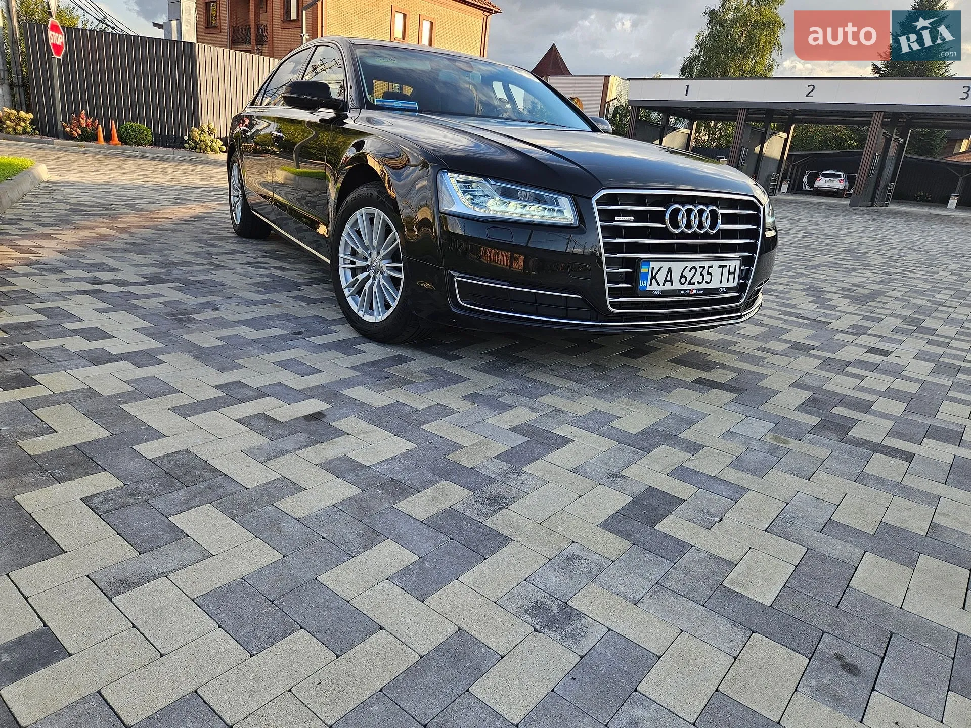 2017 Audi A8 - фото 1
