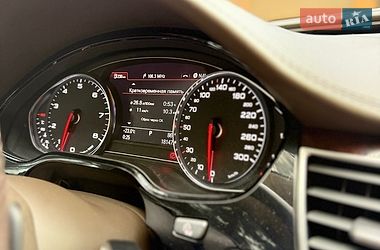 Седан Audi A8 2013 в Києві
