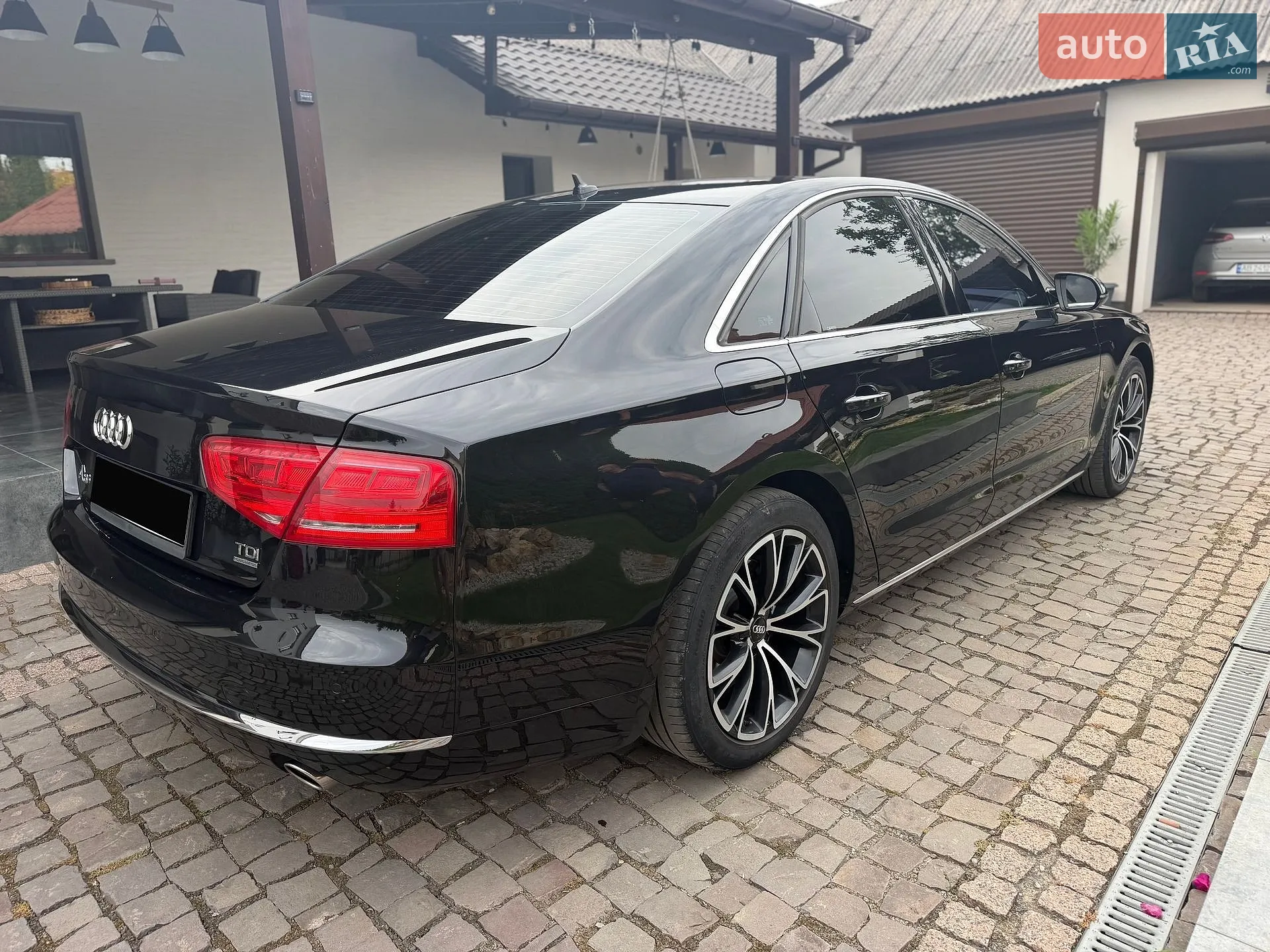 2010 Audi A8 - мініатюра 5