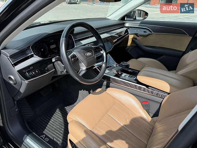 Седан Audi A8 2019 в Коломые
