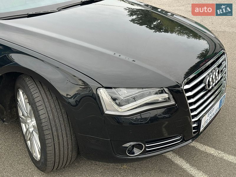 Седан Audi A8 2014 в Киеве