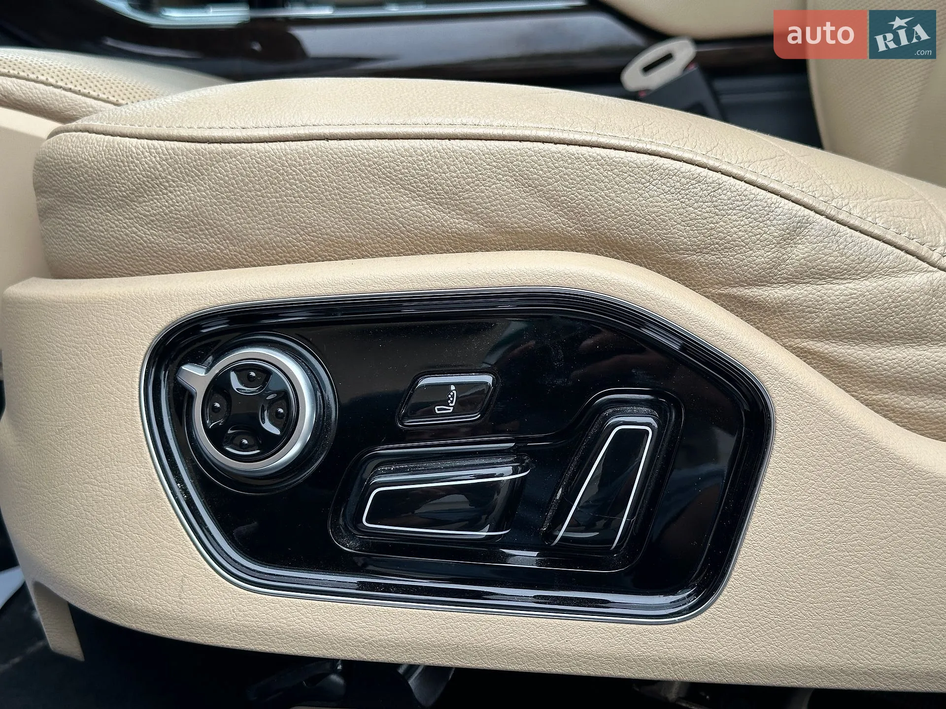 2014 Audi A8 - мініатюра 25
