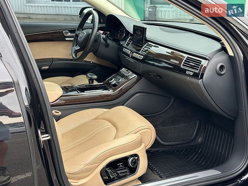 Седан Audi A8 2014 в Киеве