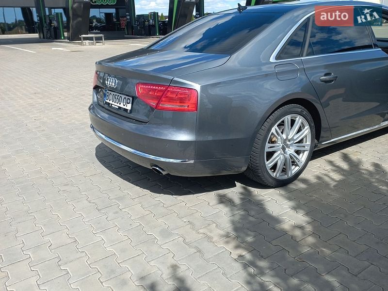 Седан Audi A8 2014 в Одессе
