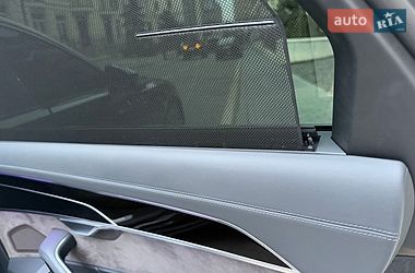 Седан Audi A8 2021 в Києві