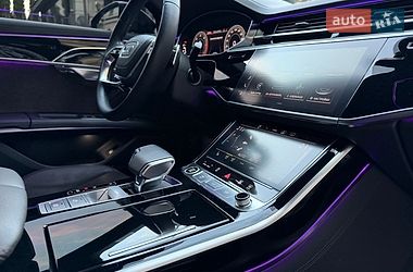 Седан Audi A8 2021 в Києві