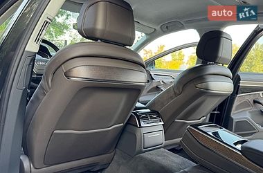 Седан Audi A8 2018 в Дніпрі