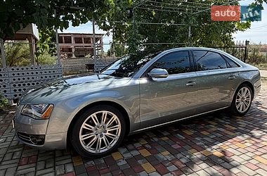 Седан Audi A8 2013 в Одессе