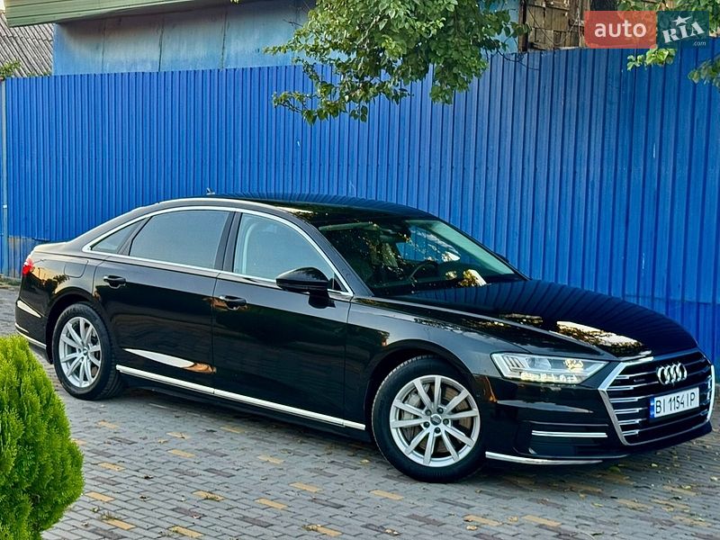 Седан Audi A8 2018 в Днепре