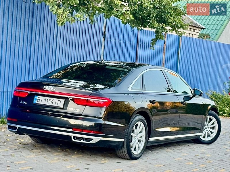 Седан Audi A8 2018 в Днепре