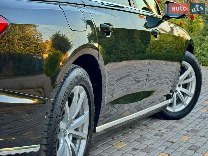 Седан Audi A8 2018 в Дніпрі