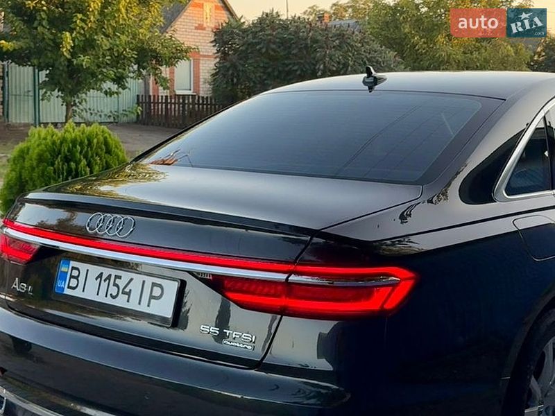 Седан Audi A8 2018 в Дніпрі