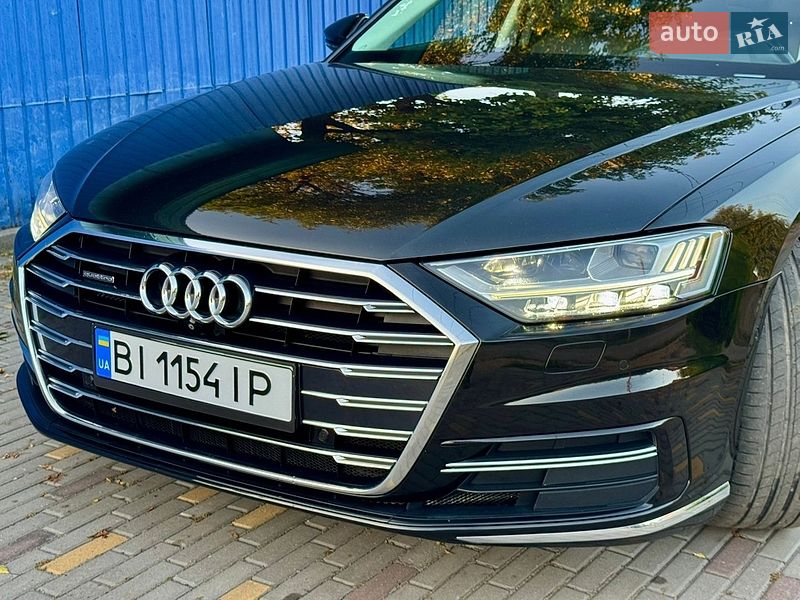 Седан Audi A8 2018 в Днепре