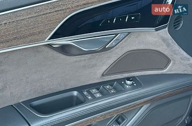 Седан Audi A8 2018 в Днепре