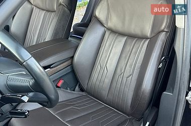 Седан Audi A8 2018 в Днепре