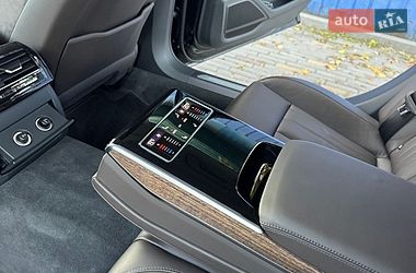 Седан Audi A8 2018 в Днепре