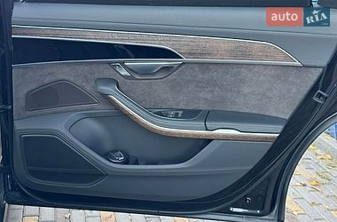 Седан Audi A8 2018 в Днепре