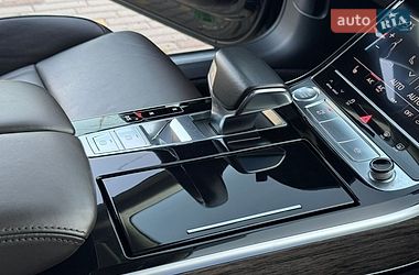 Седан Audi A8 2018 в Днепре