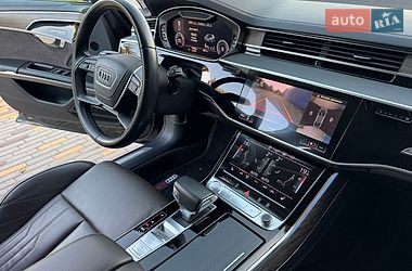 Седан Audi A8 2018 в Днепре