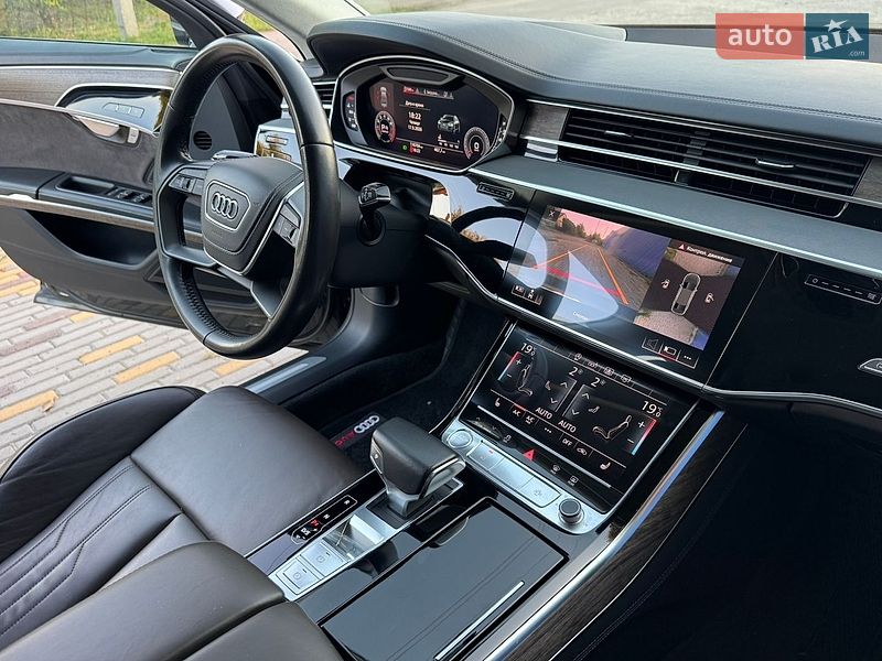 Седан Audi A8 2018 в Днепре