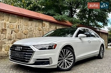 Седан Audi A8 2018 в Чернівцях