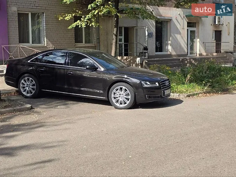 Audi A8
