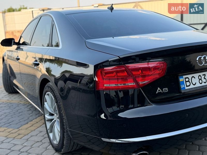 Седан Audi A8 2012 в Тернополі