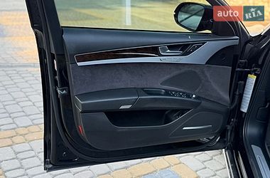 Седан Audi A8 2012 в Тернополі