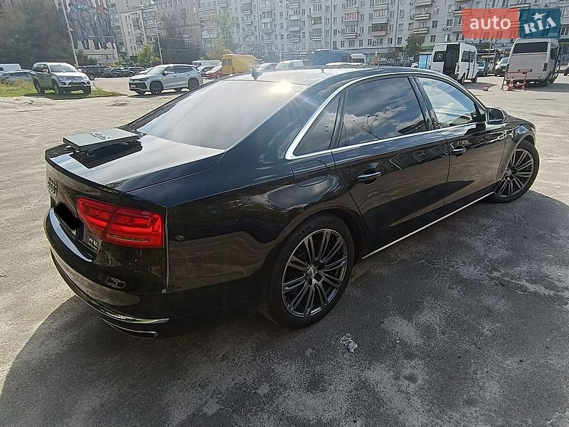 Audi A8 2012
