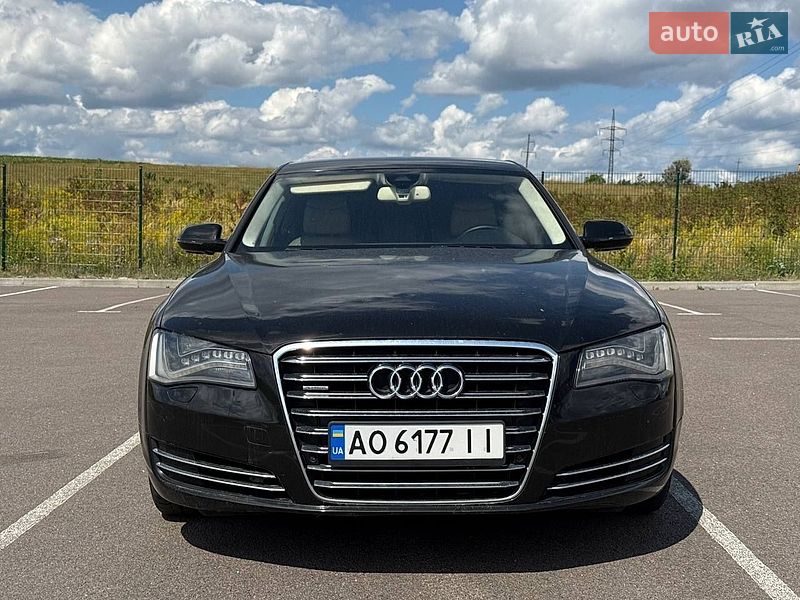 Седан Audi A8 2012 в Рівному