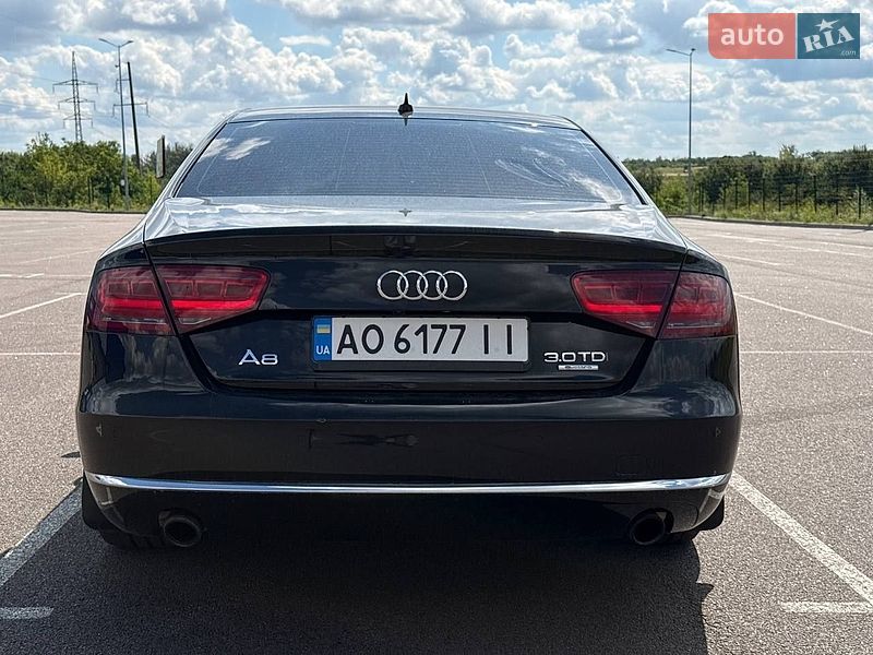 Седан Audi A8 2012 в Рівному